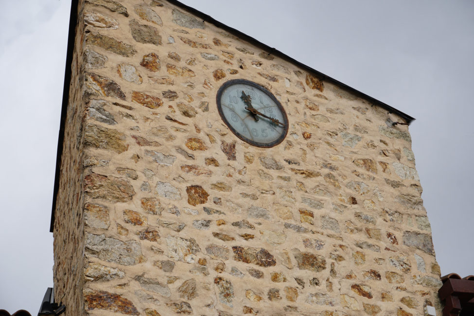 fachada-reloj-2-laacebeda